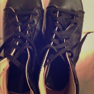 Zara leather lace up sneakers